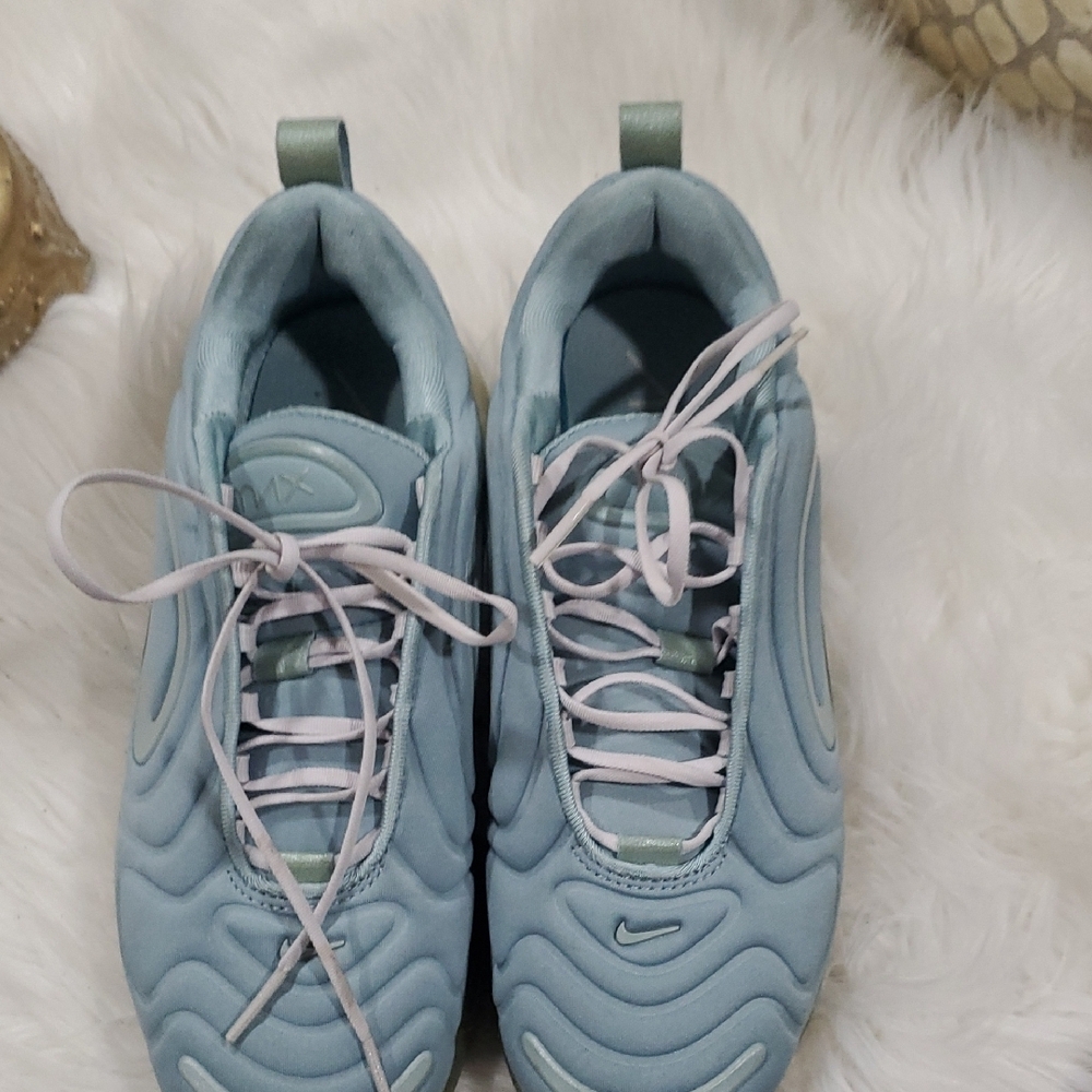 Nike Airmax 720 Ocean Blue Sneakers - Picture 2 of 11
